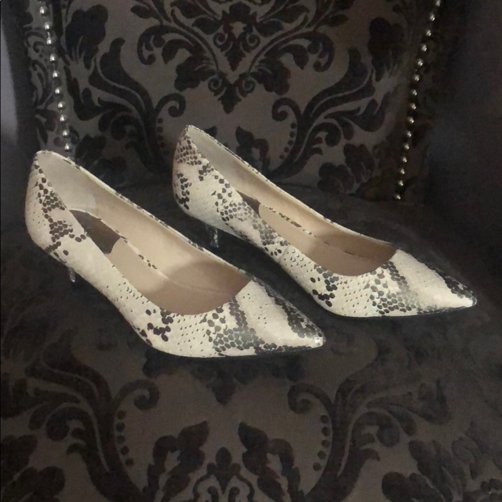 Women’s Heel brand new in box - size 8.5